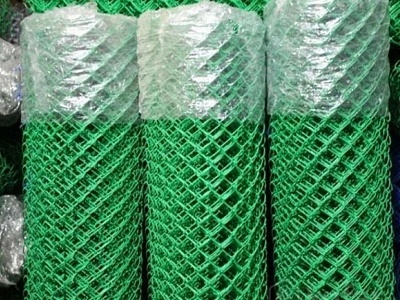 Сетка рабица зеленая RAL 6005 ПВХ 55х55х2.5, рулон 1.5х10 м